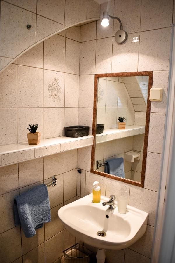 Apartmani Grguric Kornić エクステリア 写真
