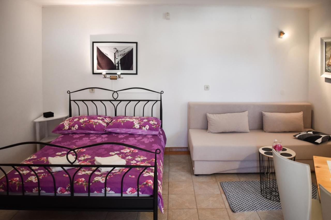 Apartmani Grguric Kornić エクステリア 写真